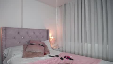 destinysweet21 online show from December 21, 2024, 4:36 pm