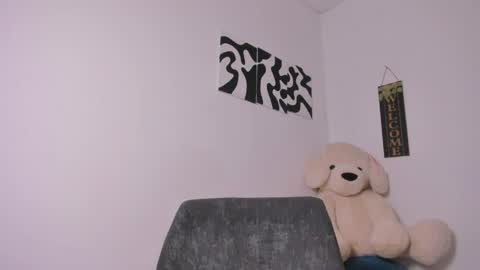 Snapshot of desty_y chatting on May 4, 2026, 5:58 am desty_y online show from May 4, 2026, 5:58 am
