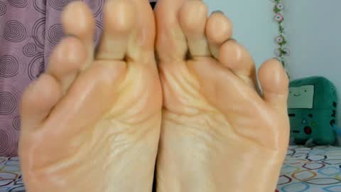 Snapshot of devilangel_29 chatting on January 14, 2025, 1:36 am Johana online show from January 14, 2025, 1:36 am