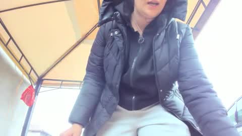 Anna online show from October 2, 2025, 8:21 am