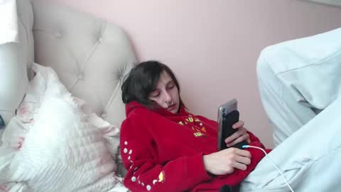 poutyangel online show from October 3, 2025, 10:51 pm