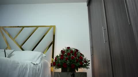 Devin Hunter online show from February 16, 2025, 10:43 pm