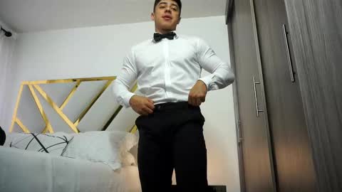 Devin Hunter online show from March 4, 2025, 7:54 pm