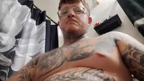 Snapshot of devinfillps chatting on October 24, 2025, 10:44 am devinfillps online show from October 24, 2025, 10:44 am