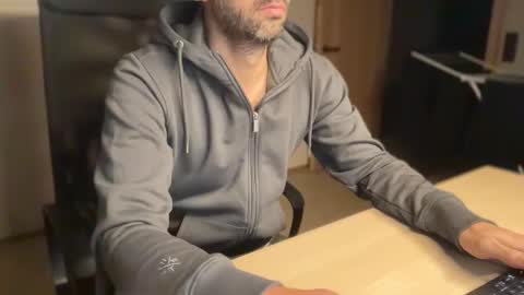 DevSwiss online show from December 16, 2025, 3:39 pm