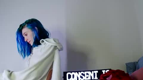 devykitten online show from March 28, 2026, 3:17 am