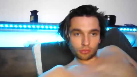 Snapshot of devyy333 chatting on March 6, 2026, 6:15 pm devyy333 online show from March 6, 2026, 6:15 pm