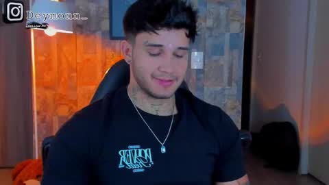 JULIAN online show from September 17, 2025, 11:17 pm