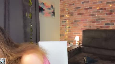 Kira online show from March 8, 2026, 5:22 am