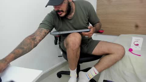 dhaian online show from October 14, 2025, 9:15 pm