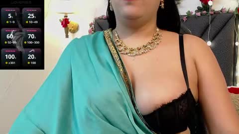 Snapshot of dharanisnisha chatting on April 25, 2026, 12:30 pm dharanisnisha online show from April 25, 2026, 12:30 pm