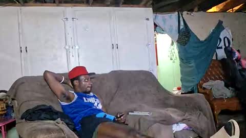 Marcus D-von Steel as the raunchy ass sniffer thrill me with your online show from September 17, 2025, 7:10 am