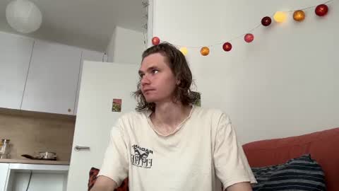 Snapshot of di_n_alex chatting on July 22, 2026, 9:45 am Di Alex online show from July 22, 2026, 9:45 am