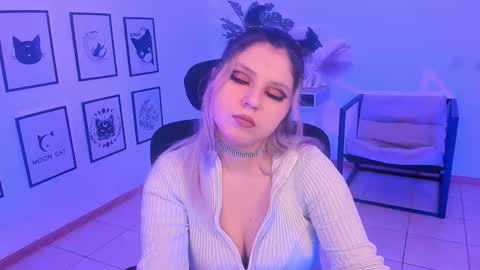 Dia online show from February 1, 2025, 4:54 pm