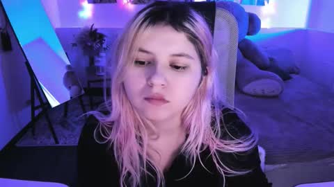 Dia online show from February 28, 2026, 7:59 pm