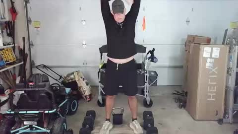 Yeti online show from April 15, 2026, 8:53 pm