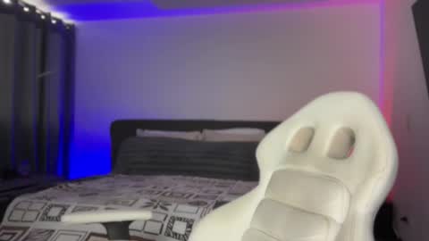 Diego online show from October 23, 2025, 8:40 pm