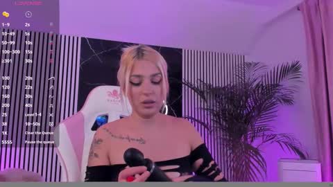 Thea online show from November 1, 2025, 7:38 pm