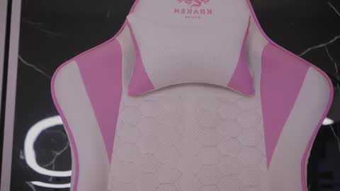 Snapshot of diamond_ava_ chatting on July 8, 2026, 9:03 am Thea online show from July 8, 2026, 9:03 am