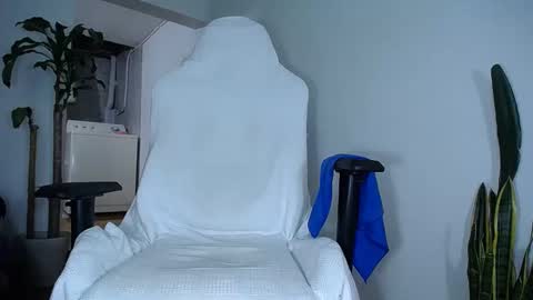 MaSSimo online show from February 12, 2025, 12:37 am