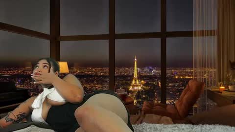 diamond_canela online show from January 20, 2025, 5:37 am