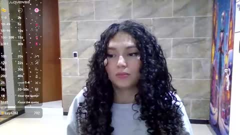 Snapshot of diamond_curls05 chatting on July 28, 2026, 4:39 pm DiamondCurls online show from July 28, 2026, 4:39 pm