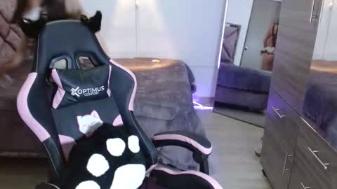 diamondgold28 online show from November 26, 2025, 6:09 pm