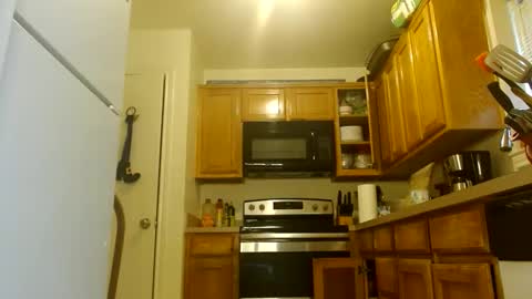 DiamondMonroeXo online show from October 28, 2025, 5:37 pm