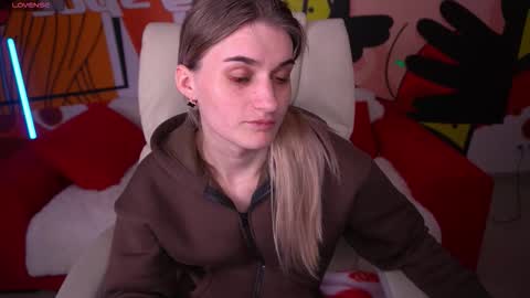 DiamondNina online show from March 12, 2026, 7:53 pm