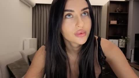 Iris online show from October 27, 2025, 8:46 pm