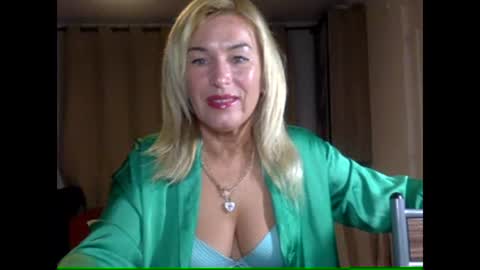 diana583578 online show from November 11, 2025, 5:13 pm