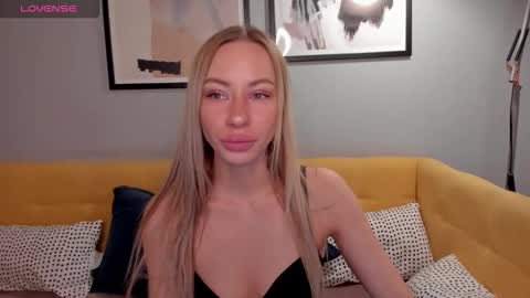 Diana  online show from September 21, 2025, 1:29 am