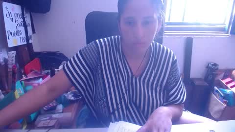 diana_rogu online show from September 25, 2025, 4:11 pm