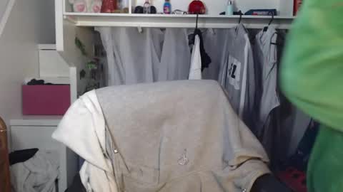 diana online show from December 6, 2024, 2:46 am