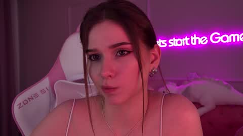 Diana online show from February 7, 2025, 1:36 am