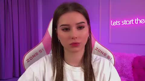 Snapshot of dianabecker chatting on June 29, 2026, 6:08 pm Diana online show from June 29, 2026, 6:08 pm
