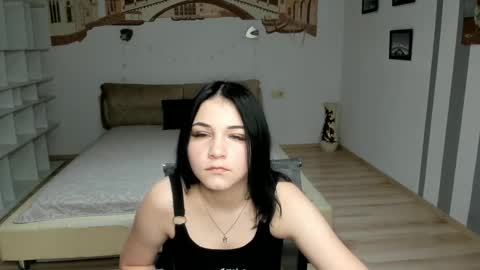 Diana online show from November 11, 2025, 12:49 pm