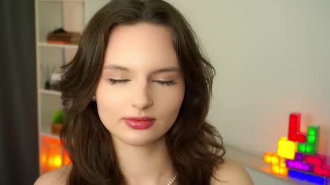 Diana online show from October 25, 2025, 10:12 am