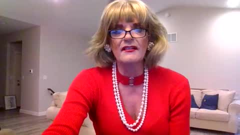 dianeheels online show from October 16, 2025, 1:56 pm