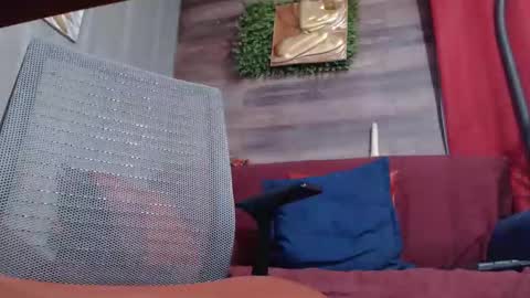 diani123 online show from October 2, 2025, 11:28 am