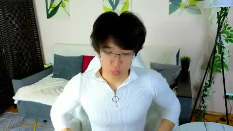 Adam online show from April 18, 2026, 6:28 am