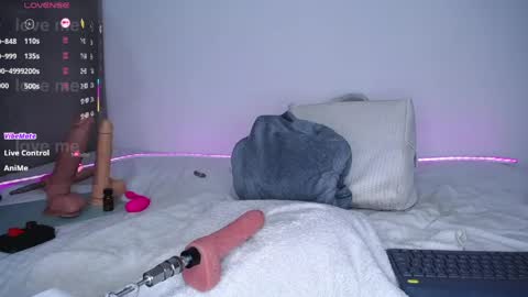 Snapshot of diaz_henr chatting on May 9, 2026, 6:51 am Henry Diaz online show from May 9, 2026, 6:51 am
