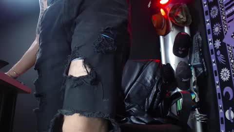 DICAPRIO online show from March 7, 2025, 6:54 pm