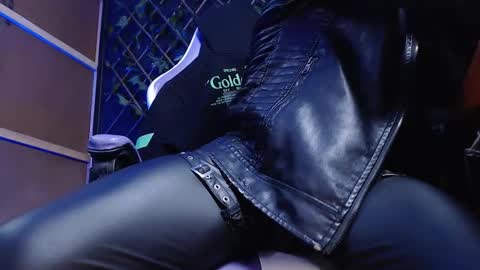 DICAPRIO online show from January 5, 2026, 5:27 pm