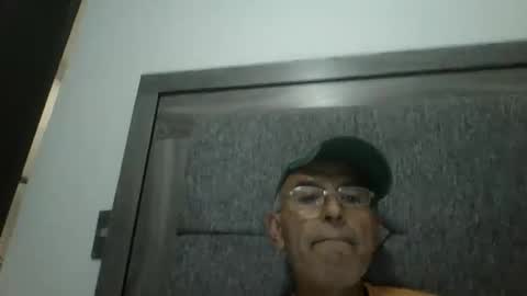 Dick online show from May 20, 2026, 1:01 am