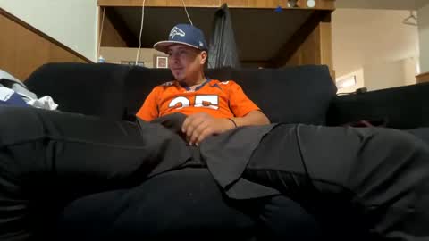 Snapshot of dickemdown93est chatting on October 6, 2025, 8:06 pm dickemdown93est online show from October 6, 2025, 8:06 pm