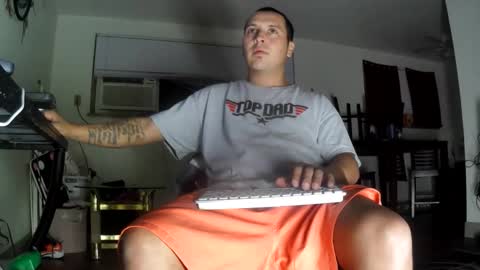 Snapshot of dickemdown93est chatting on November 5, 2025, 8:03 am dickemdown93est online show from November 5, 2025, 8:03 am