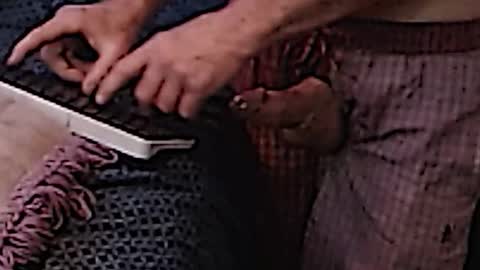 Snapshot of dickgiggler chatting on December 28, 2024, 3:37 am Sparkx online show from December 28, 2024, 3:37 am