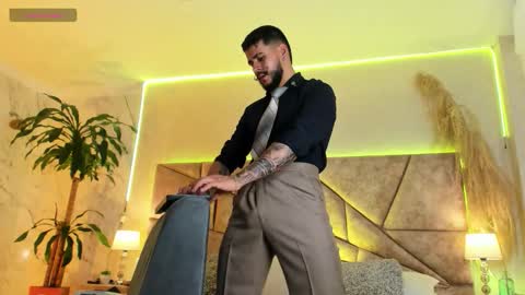 Snapshot of dickgriffith chatting on November 2, 2025, 11:01 am Dick Griffith online show from November 2, 2025, 11:01 am