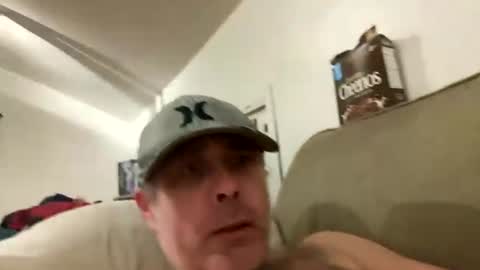 Snapshot of dickrb1984 chatting on June 15, 2026, 9:00 am dickrb1984 online show from June 15, 2026, 9:00 am